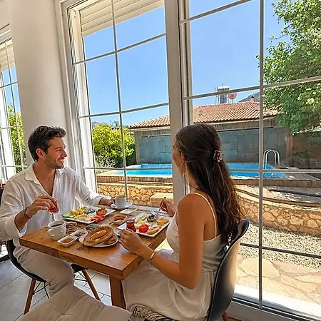 Ξενοδοχείο Lb Boutique